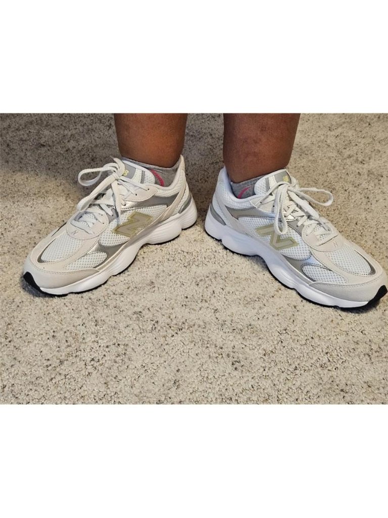 New Balance Womens 603